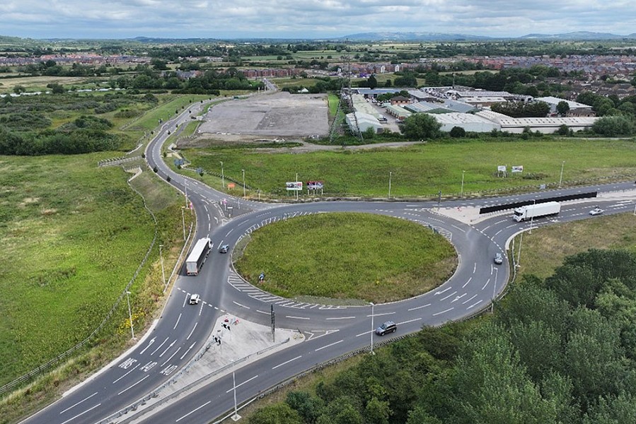 Vital new spine road opens up at Innsworth Park